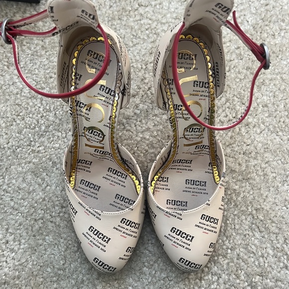 Woman’s Gucci Heels size 37 - Picture 4 of 9